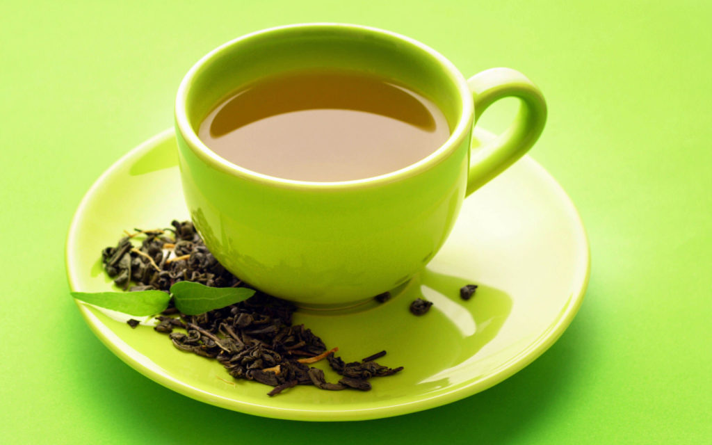 Drink green tea every day to get glowing skin on your wedding day